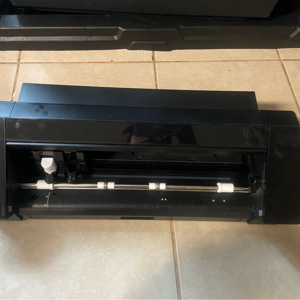 Cameo 4 Machine - Picture 3 of 3